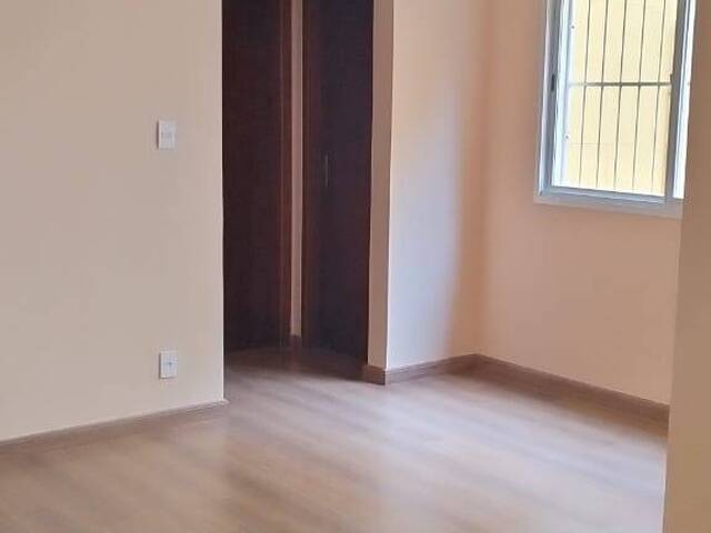 #77 - Apartamento para Venda em Sorocaba - SP